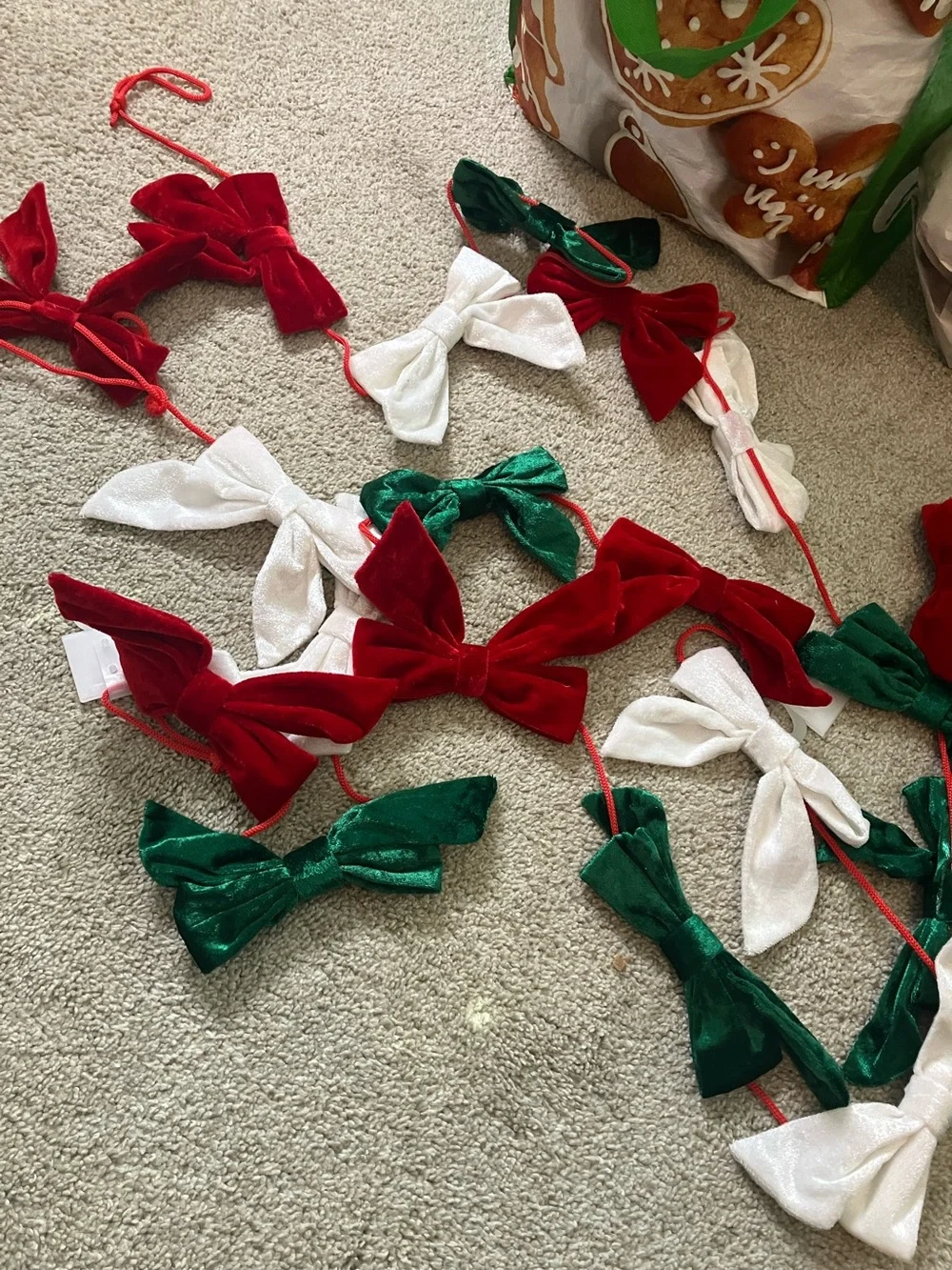 Hobby Lobby Red, Green, White Velvet Bow Garland